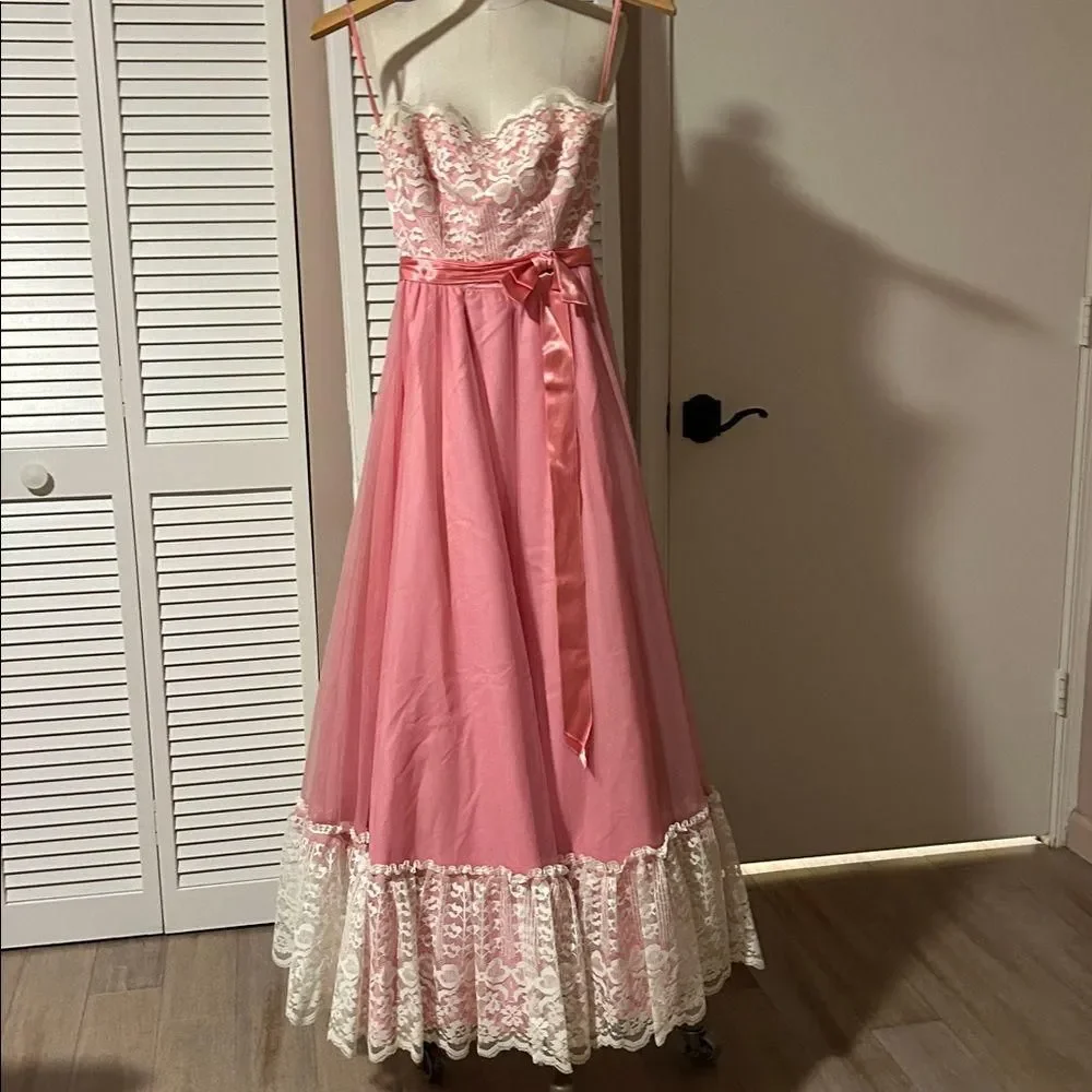 vintage pink ball gown evening dress White Pink Fabric Victorian 70s prom - Picture 4 of 16